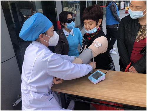 鄂城區(qū)“愛滿荊楚”社會工作服務(wù)項目 健康咨詢義診主題活動
