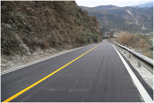 石安公路路面整治工程完成主體工程建設(shè)